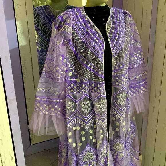 1500/-Designer saree with floor length shrug,absolutely an eye catcher in lave… - Picture 12 of 14